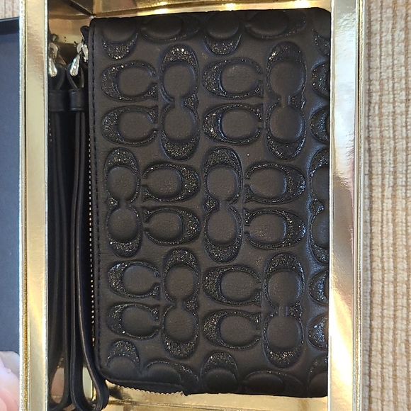 Coach boxed sparkle signature leather corner zip wristlet - Picture 2 of 14